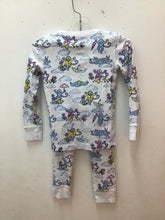 Load image into Gallery viewer, Size 4 Roller Rabbit Boys
