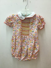 Load image into Gallery viewer, Size 2T Smockingbird Girls
