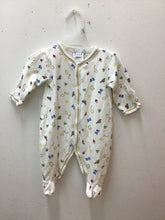 Load image into Gallery viewer, Size Newborn Kissy Kissy Boys
