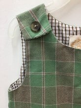 Load image into Gallery viewer, Size 2T The Beaufort Bonnet Company Boys
