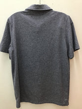 Load image into Gallery viewer, Size 18 Vineyard Vines Boys
