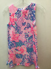 Load image into Gallery viewer, Size 8 Lilly Pulitizer Girls
