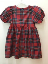 Load image into Gallery viewer, Size 8 Vineyard Vines Girls
