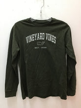 Load image into Gallery viewer, Size 12 Vineyard Vines Boys
