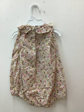 Load image into Gallery viewer, Size 6 Months lime green Girls
